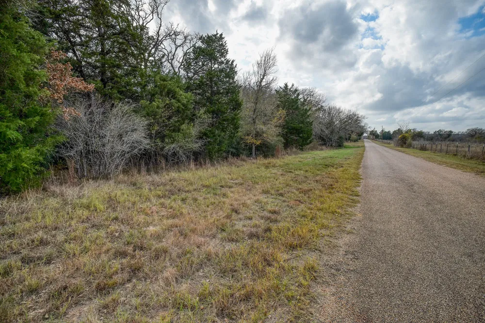 24 CR 332 ROAD Paige, TX 78659