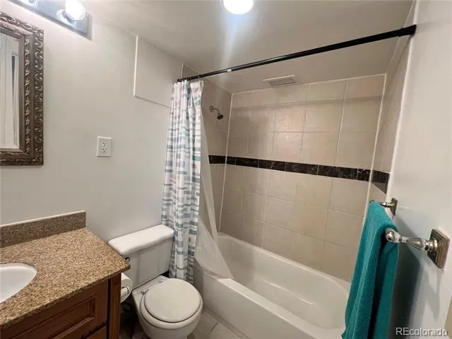 1121 Albion Street #702 Denver, CO 80220