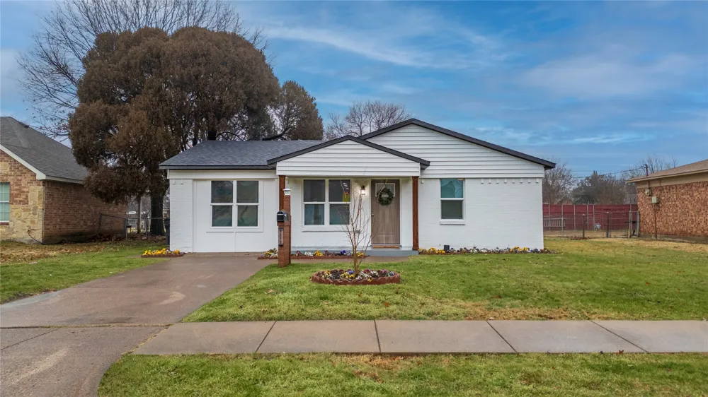 1213 Bowie Street Garland, TX 75040