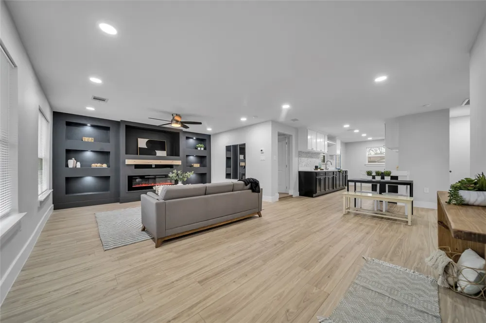 1213 Bowie Street Garland, TX 75040