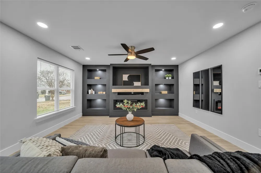 1213 Bowie Street Garland, TX 75040