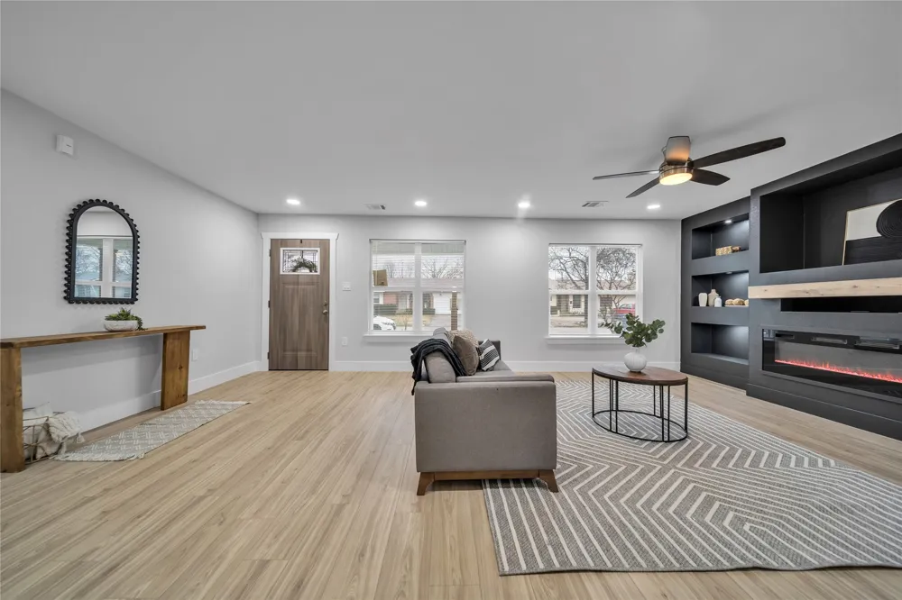 1213 Bowie Street Garland, TX 75040
