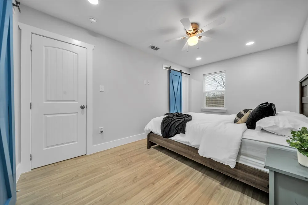 1213 Bowie Street Garland, TX 75040