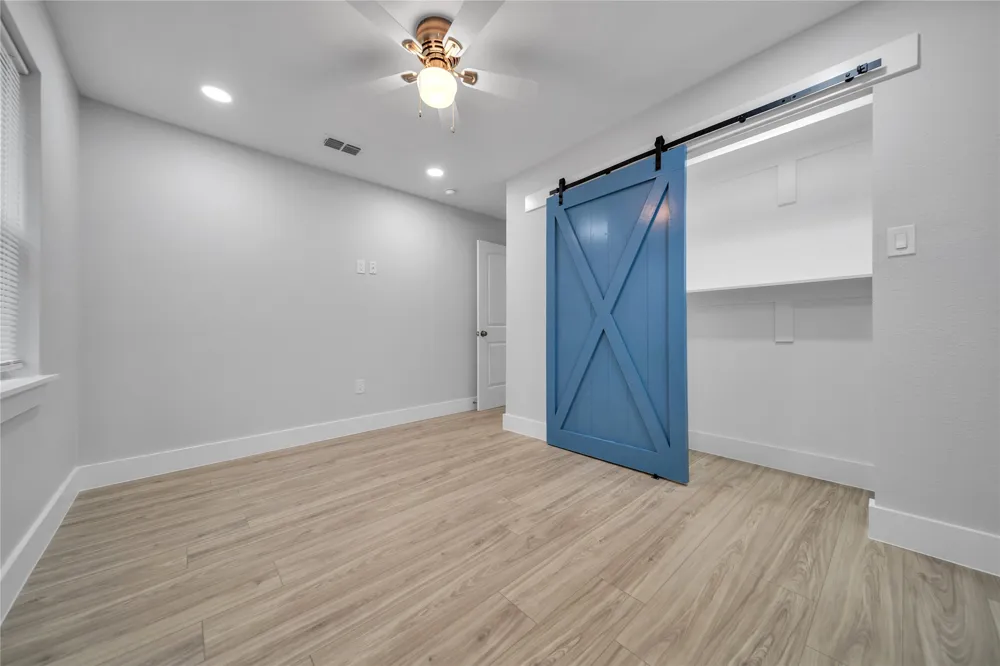 1213 Bowie Street Garland, TX 75040