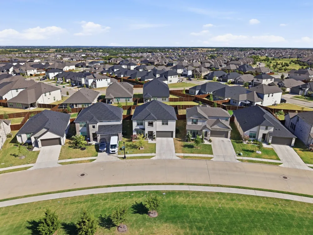 2318 Highbury Hill Forney, TX 75126