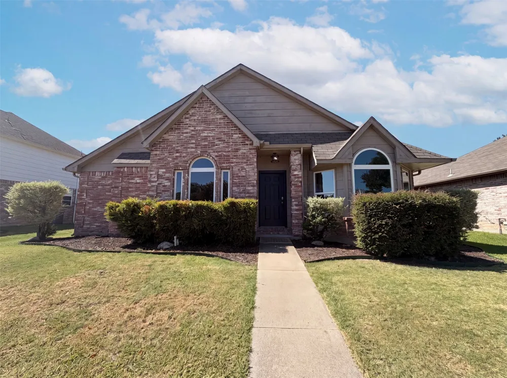 713 Lake Bluff Drive Flower Mound, TX 75028