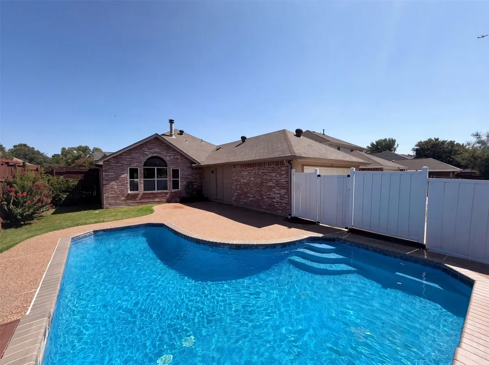713 Lake Bluff Drive Flower Mound, TX 75028