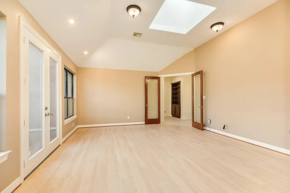2418 Majestic Oaks Court Rosharon, TX 77583