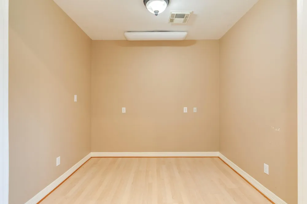2418 Majestic Oaks Court Rosharon, TX 77583