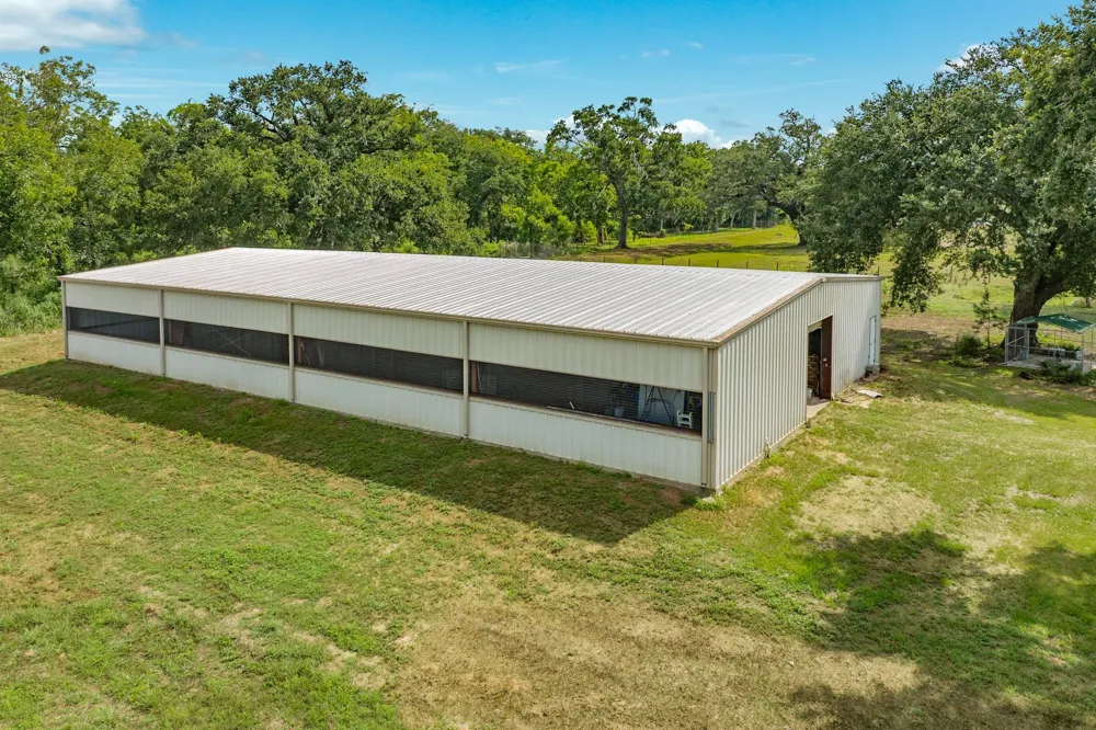 2418 Majestic Oaks Court Rosharon, TX 77583