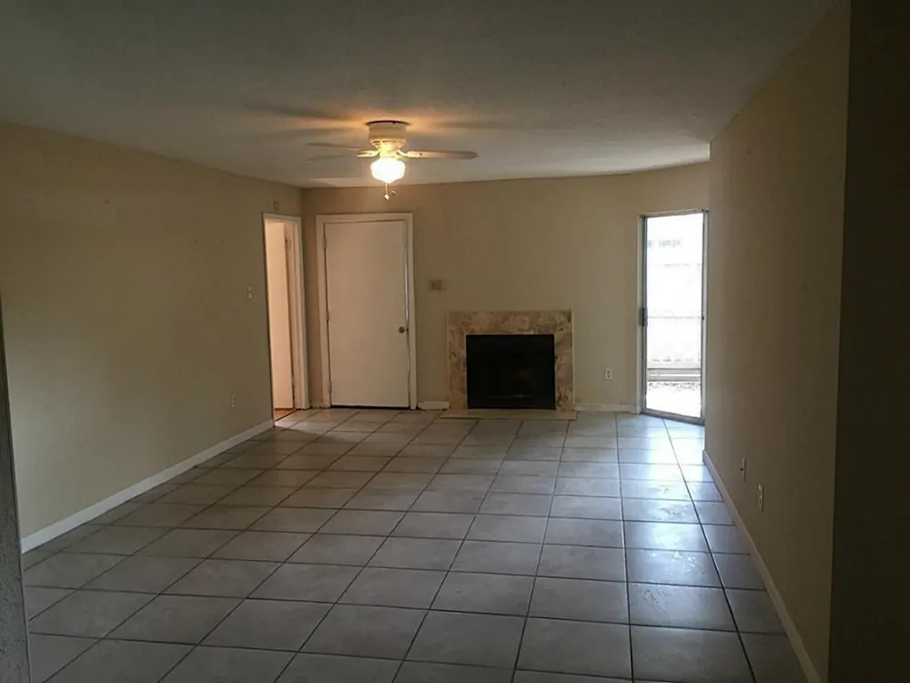 10603 S Wilcrest Drive #27 Houston, TX 77099