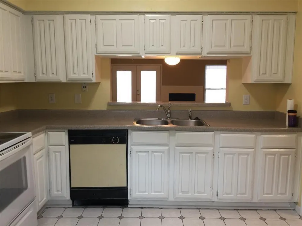 10603 S Wilcrest Drive #27 Houston, TX 77099