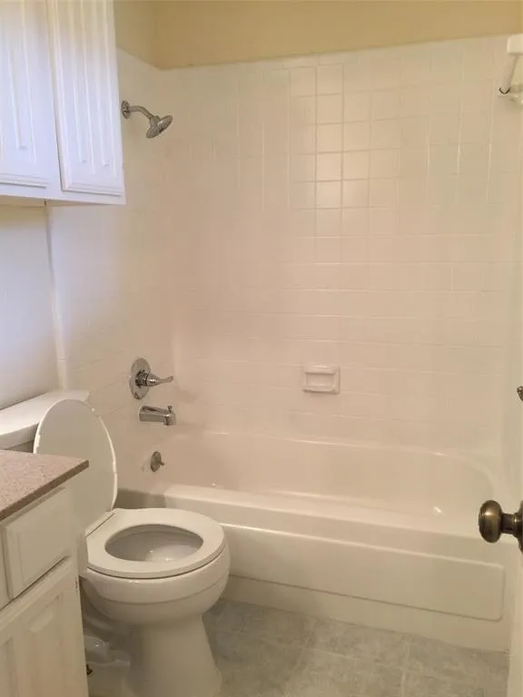 10603 S Wilcrest Drive #27 Houston, TX 77099