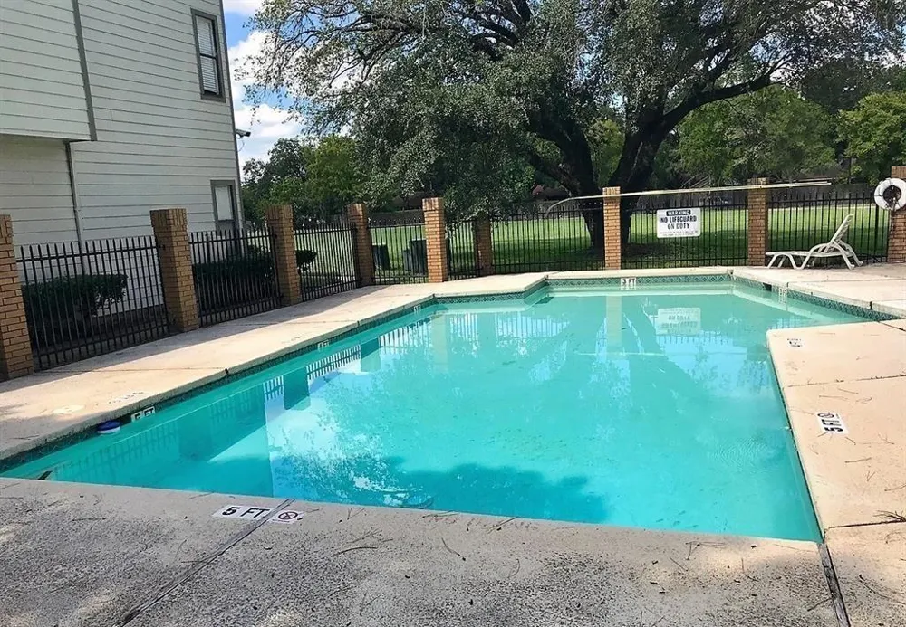 10603 S Wilcrest Drive #27 Houston, TX 77099