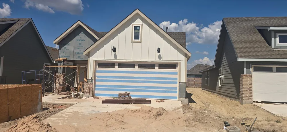 898 Lady Bird Lane College Station, TX 77845