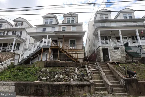 647 PINE HILL STREET