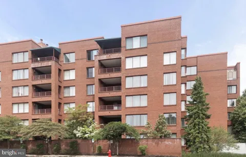 1 GRISTMILL COURT #208
