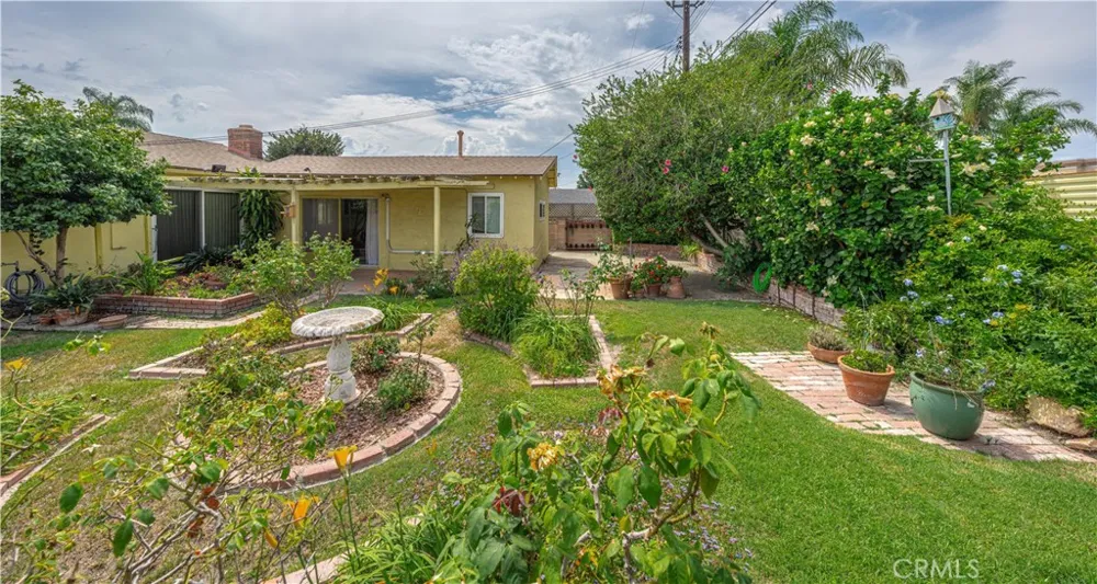 9881 Reading Avenue Garden Grove, CA 92844