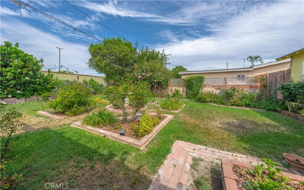 9881 Reading Avenue Garden Grove, CA 92844
