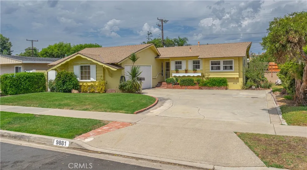 9881 Reading Avenue Garden Grove, CA 92844