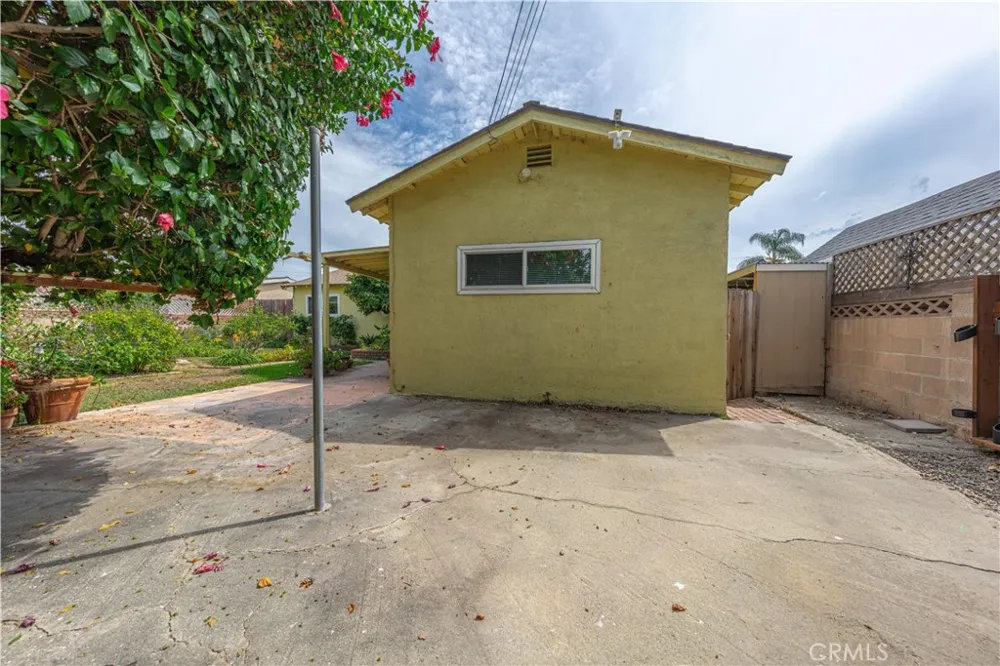 9881 Reading Avenue Garden Grove, CA 92844
