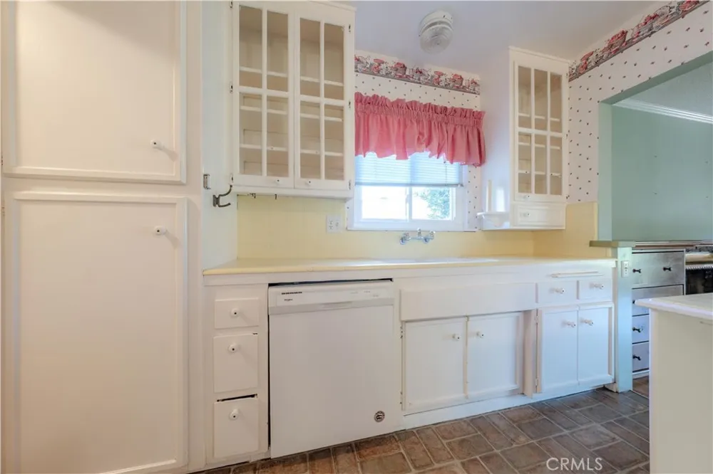 9881 Reading Avenue Garden Grove, CA 92844