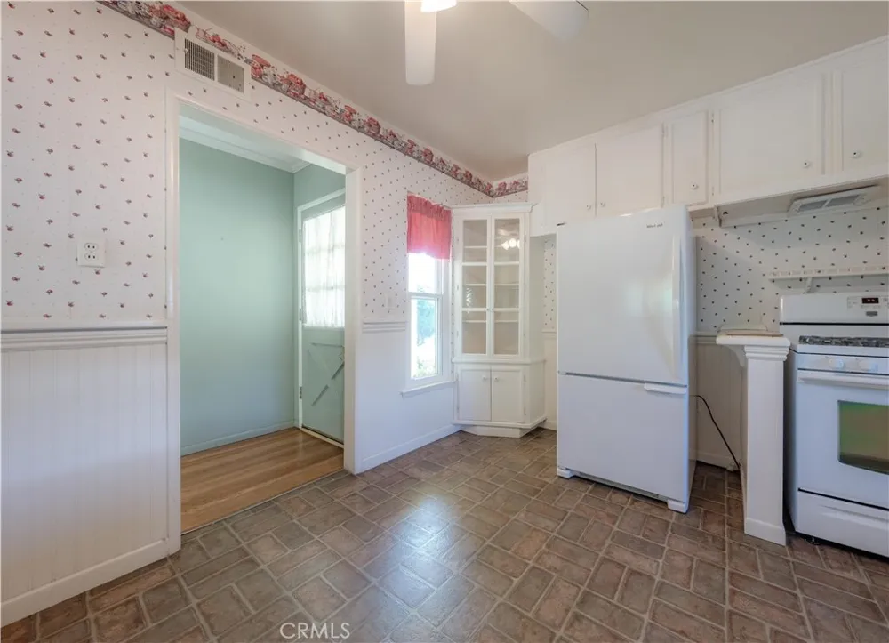 9881 Reading Avenue Garden Grove, CA 92844