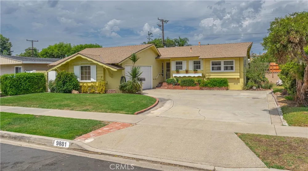 9881 Reading Avenue Garden Grove, CA 92844