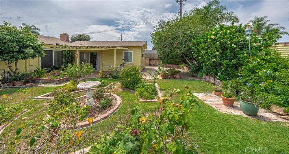 9881 Reading Avenue Garden Grove, CA 92844