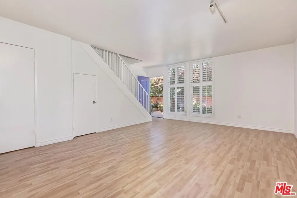 710 Pier Avenue #1 Santa Monica, CA 90405