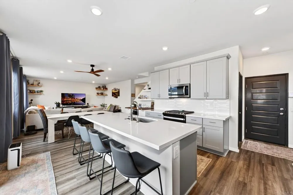 28252 Farm Creek Way Valley Center, CA 92082