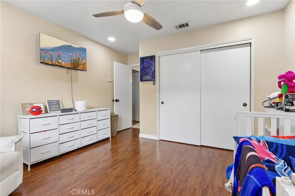 9228 Hawthorne Avenue Riverside, CA 92503