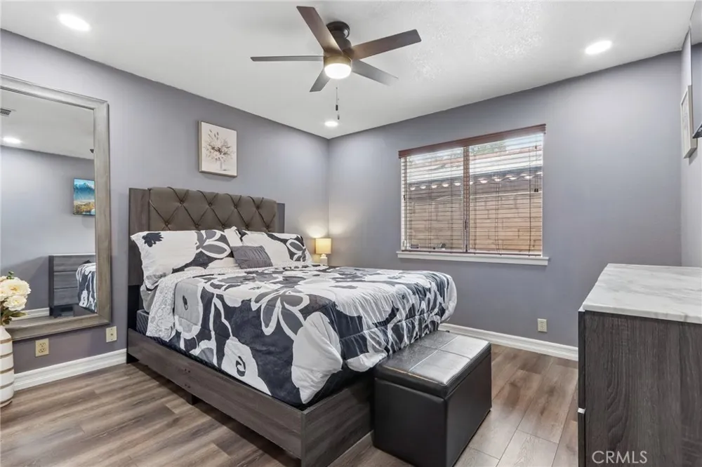 9228 Hawthorne Avenue Riverside, CA 92503