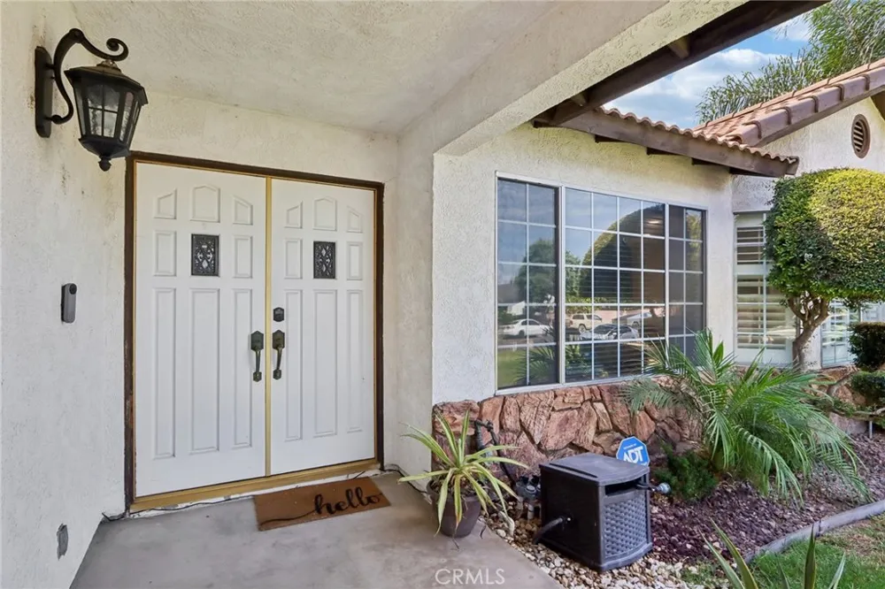 9228 Hawthorne Avenue Riverside, CA 92503