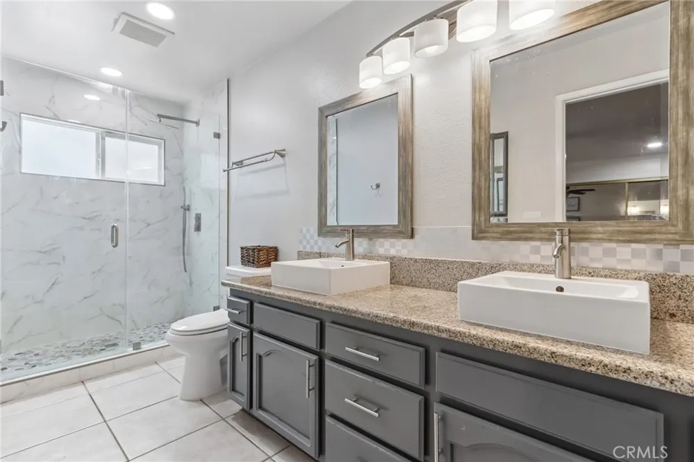 9228 Hawthorne Avenue Riverside, CA 92503