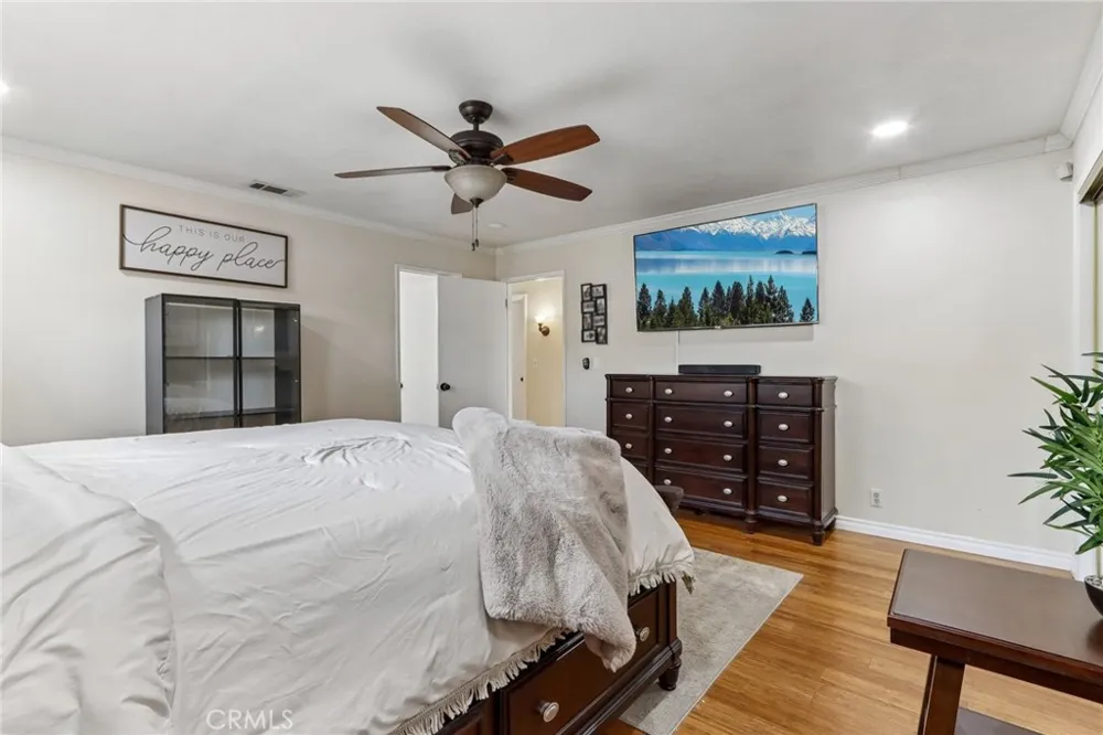 9228 Hawthorne Avenue Riverside, CA 92503
