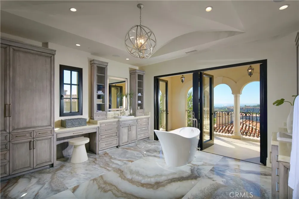 3 Del Mar Newport Coast, CA 92657