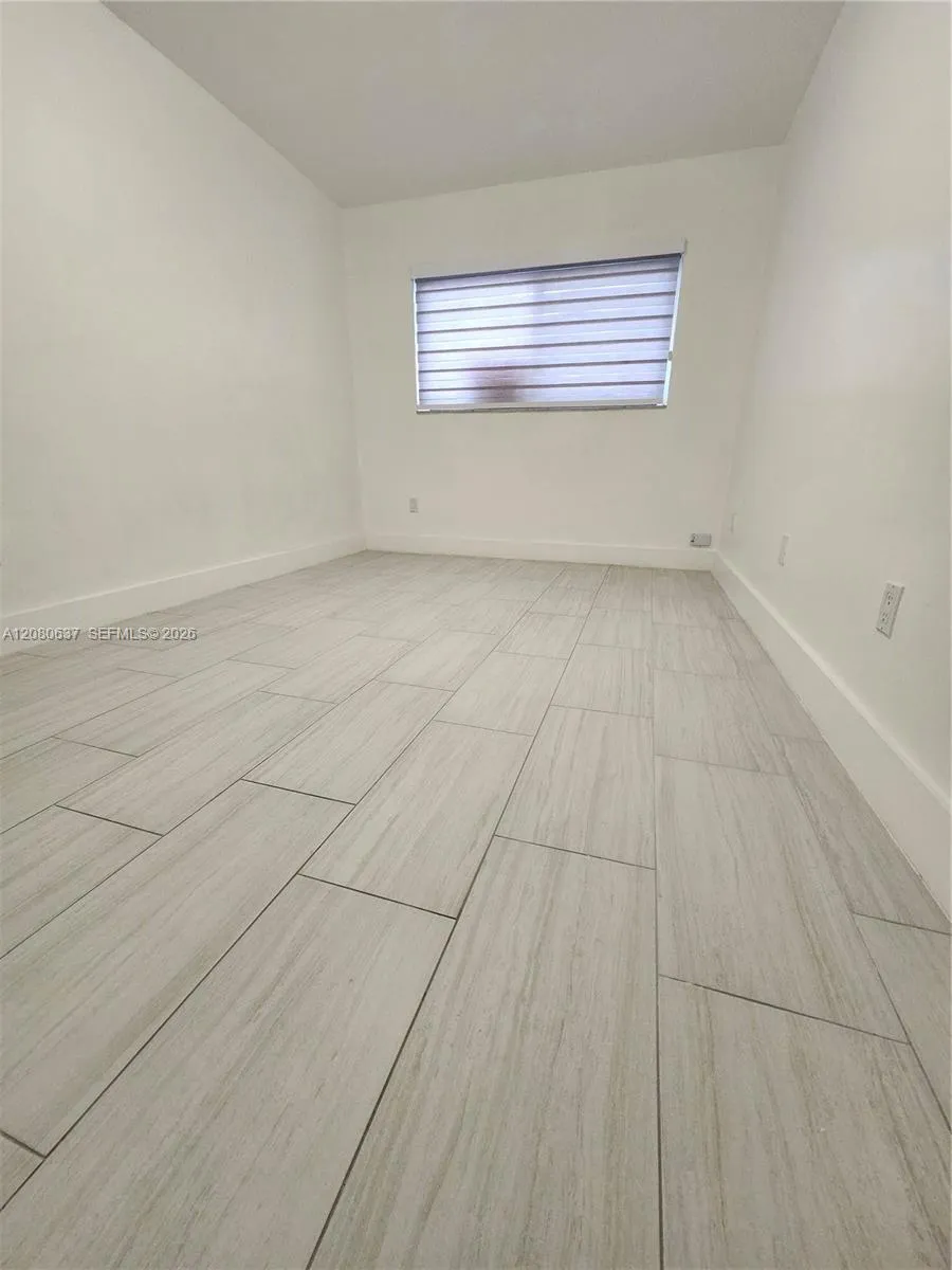 18224 Mediterranean Blvd #8-17 Hialeah, FL 33015