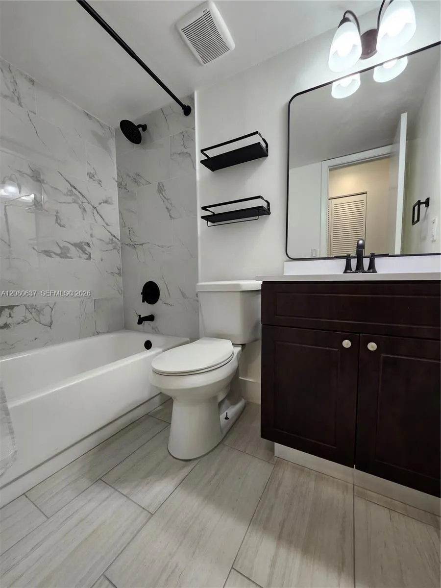 18224 Mediterranean Blvd #8-17 Hialeah, FL 33015