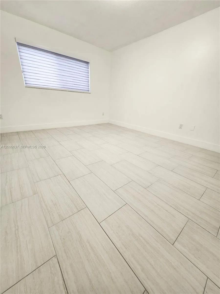 18224 Mediterranean Blvd #8-17 Hialeah, FL 33015