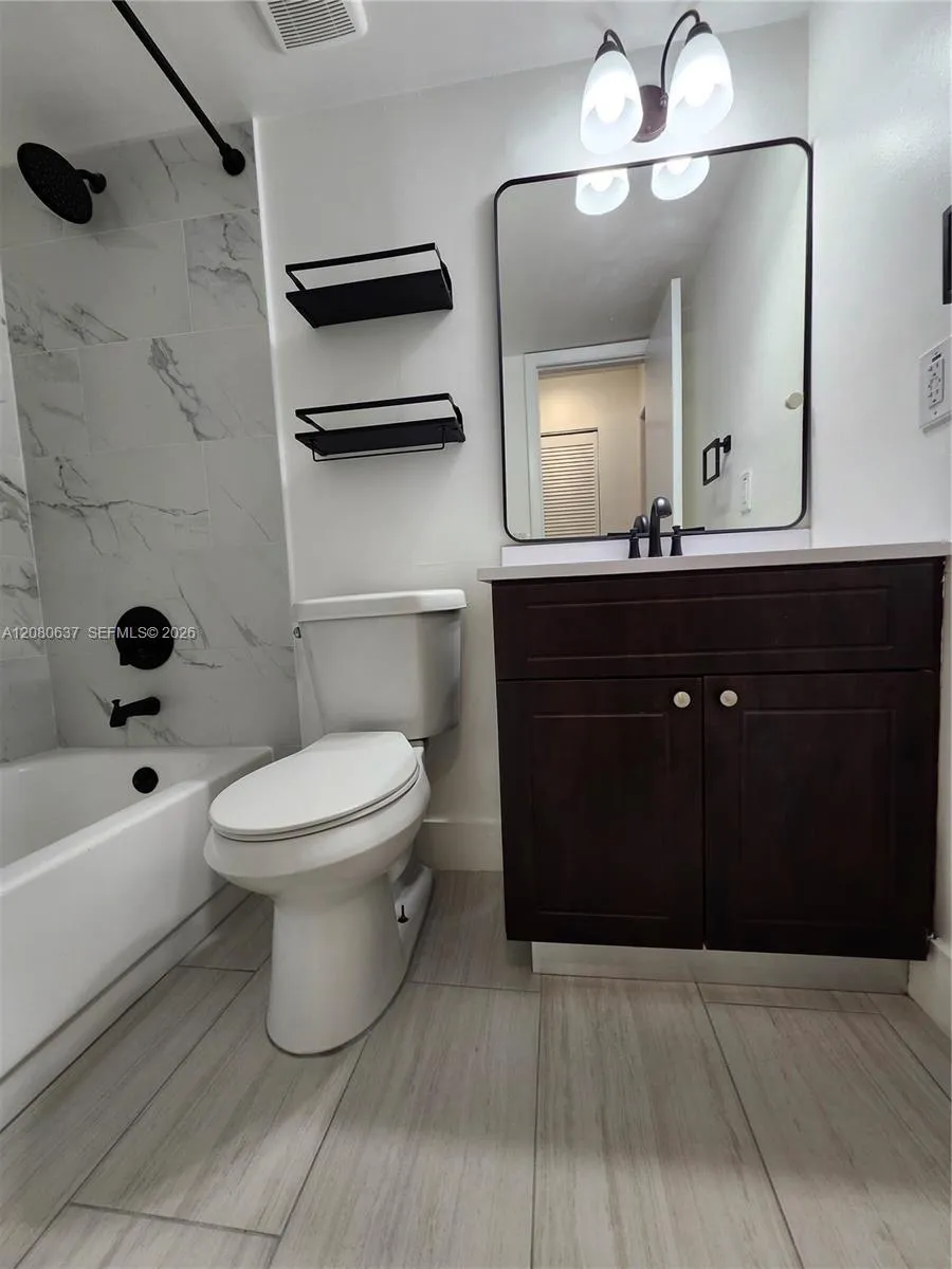 18224 Mediterranean Blvd #8-17 Hialeah, FL 33015