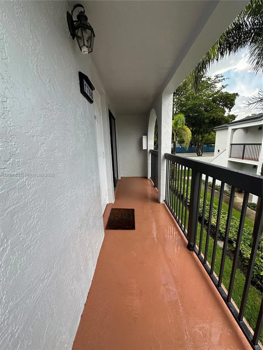 18224 Mediterranean Blvd #8-17 Hialeah, FL 33015