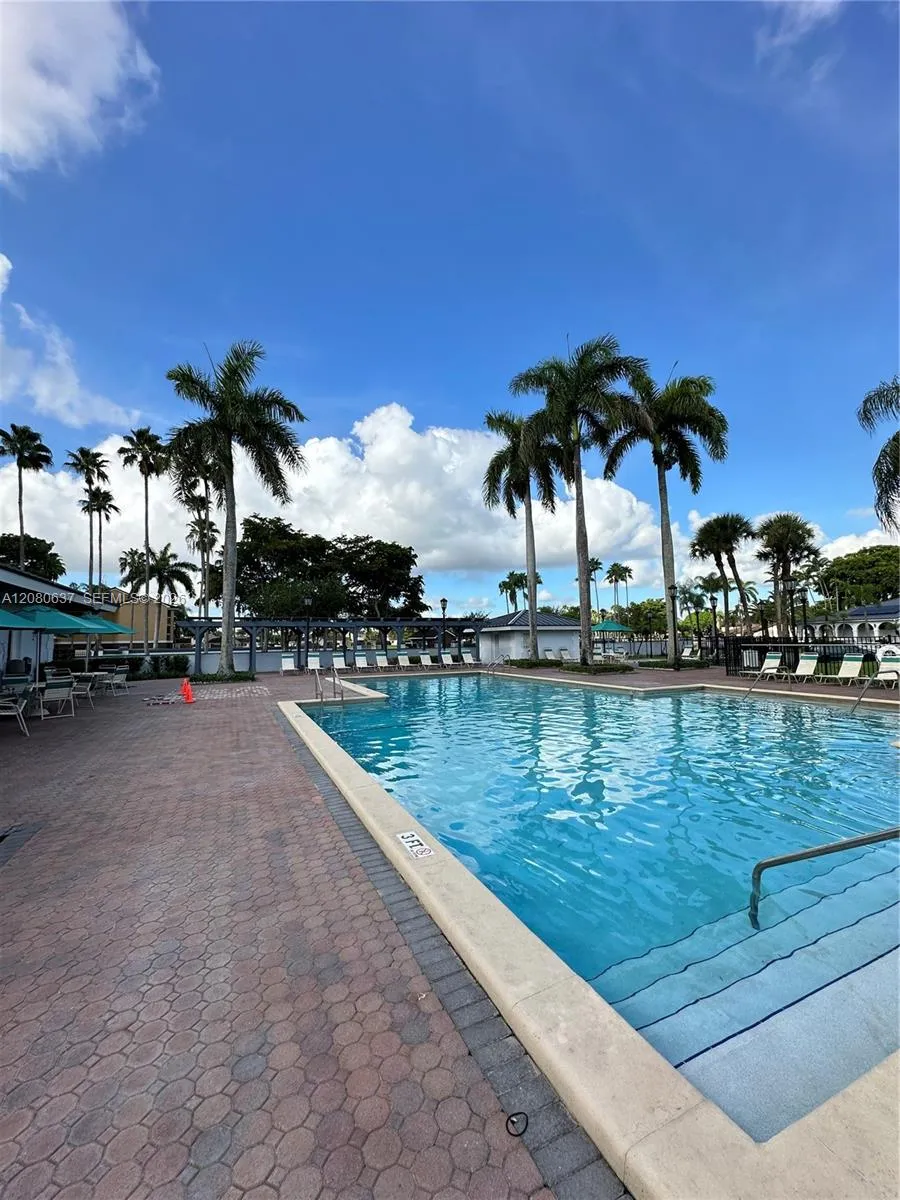 18224 Mediterranean Blvd #8-17 Hialeah, FL 33015