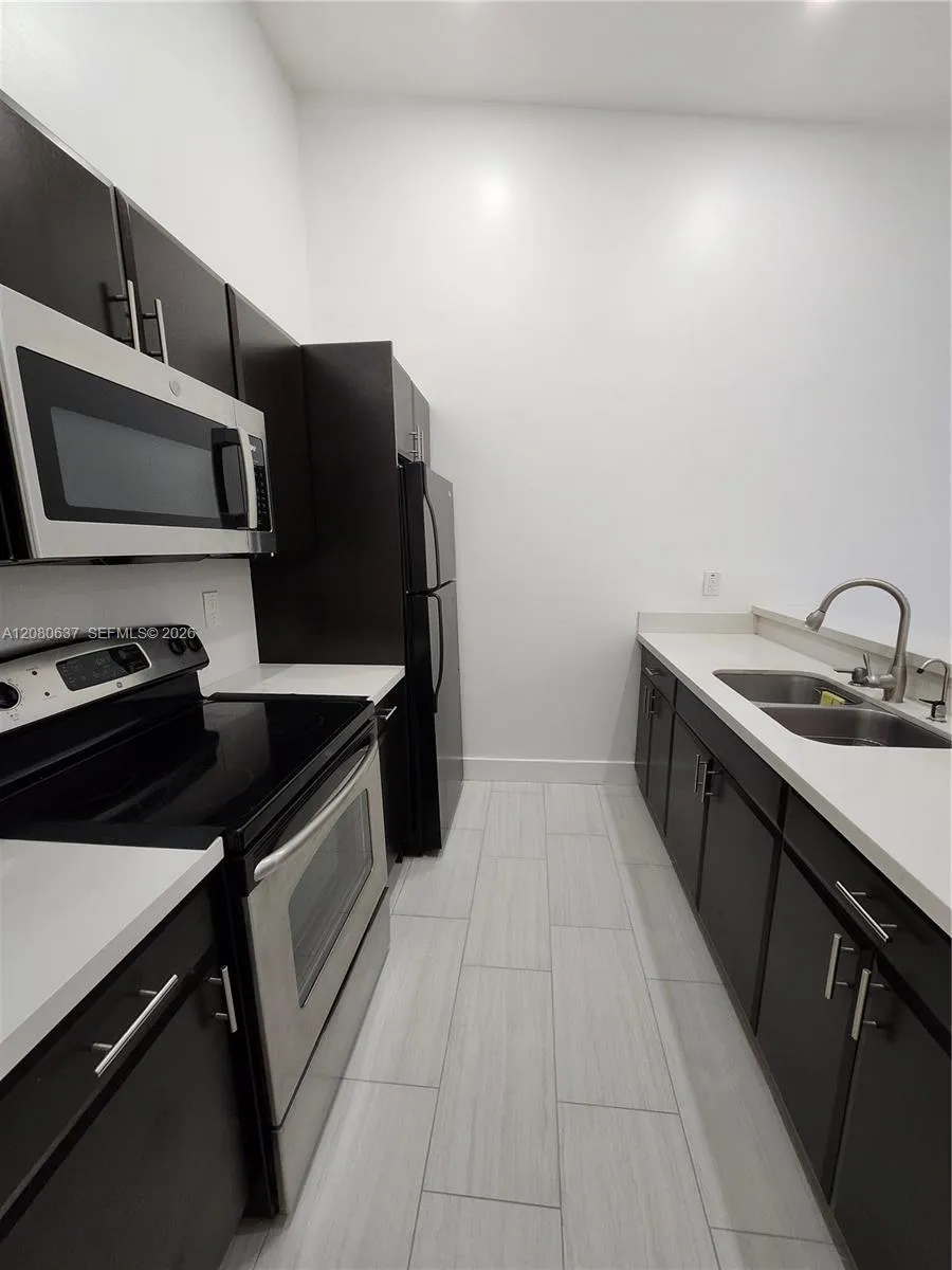 18224 Mediterranean Blvd #8-17 Hialeah, FL 33015