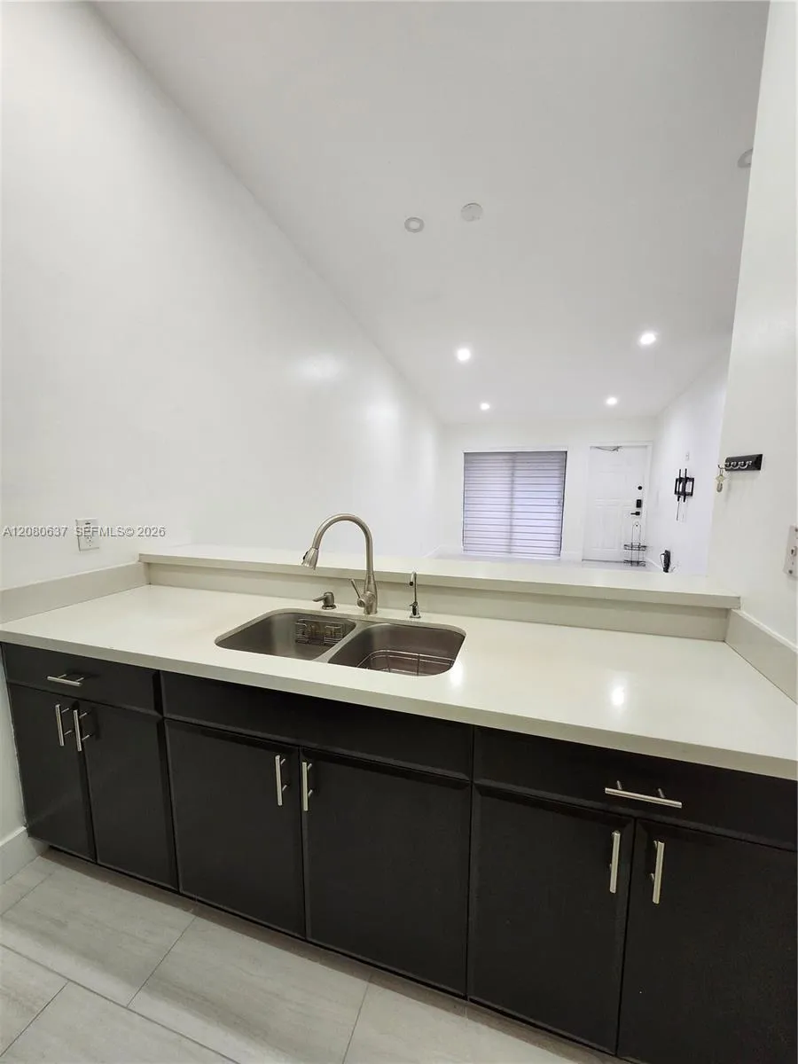 18224 Mediterranean Blvd #8-17 Hialeah, FL 33015