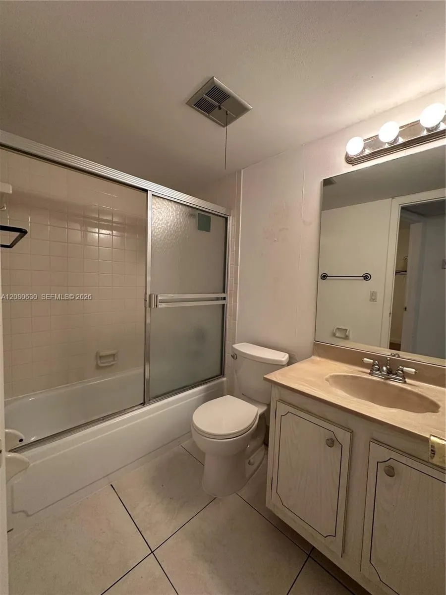 6090 NW 64th Ave #310 Tamarac, FL 33319
