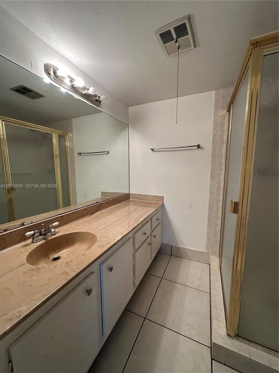 6090 NW 64th Ave #310 Tamarac, FL 33319