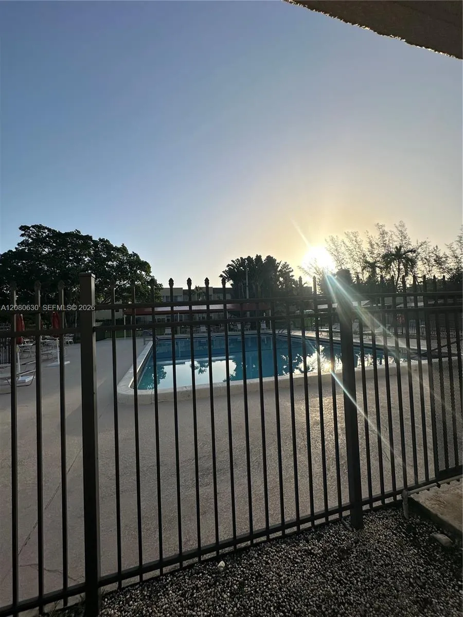 6090 NW 64th Ave #310 Tamarac, FL 33319