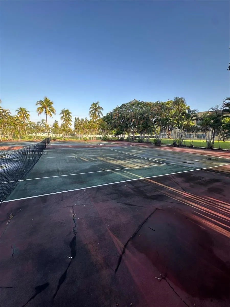 6090 NW 64th Ave #310 Tamarac, FL 33319
