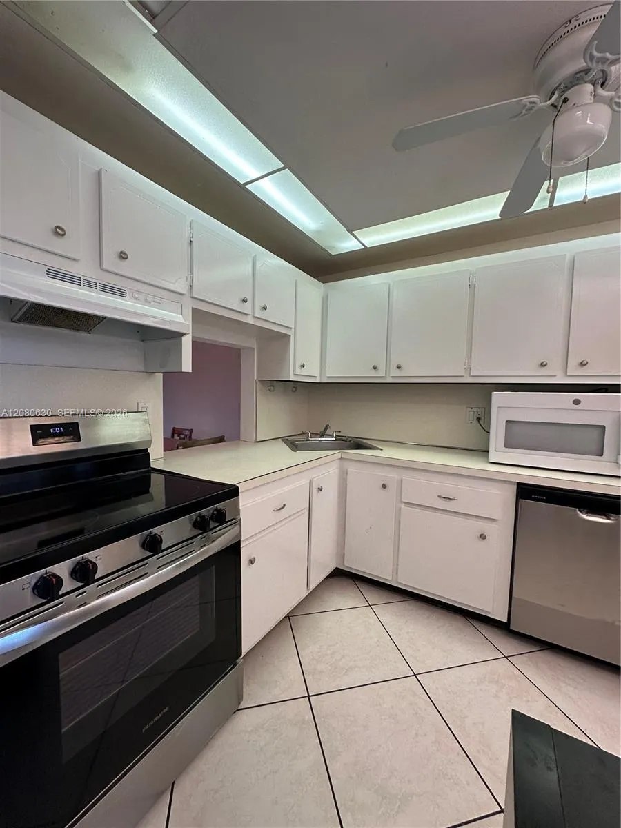 6090 NW 64th Ave #310 Tamarac, FL 33319